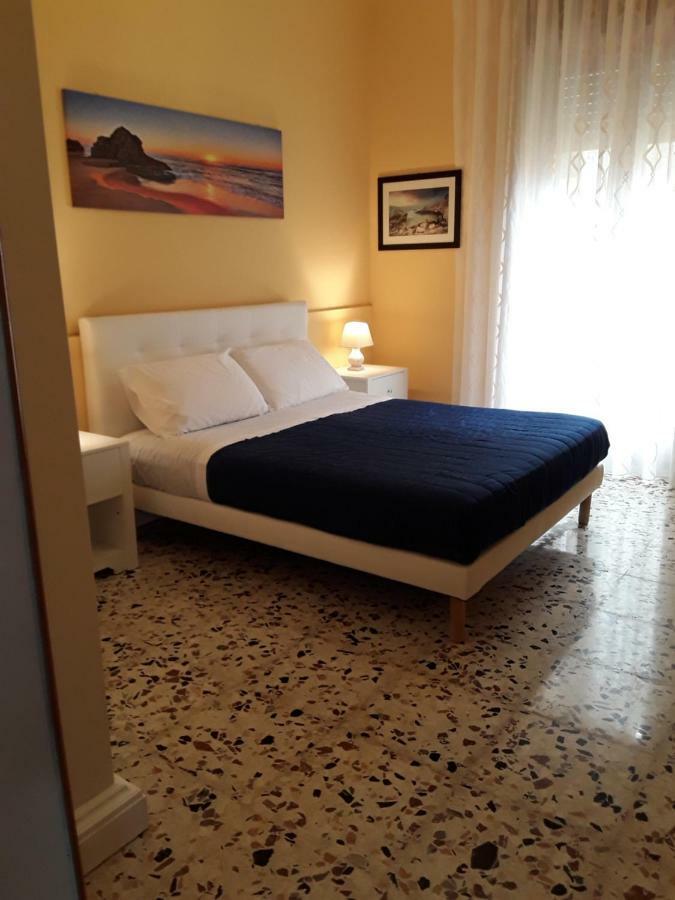La Riviera Bed & Breakfast มิลาซโซ ภายนอก รูปภาพ
