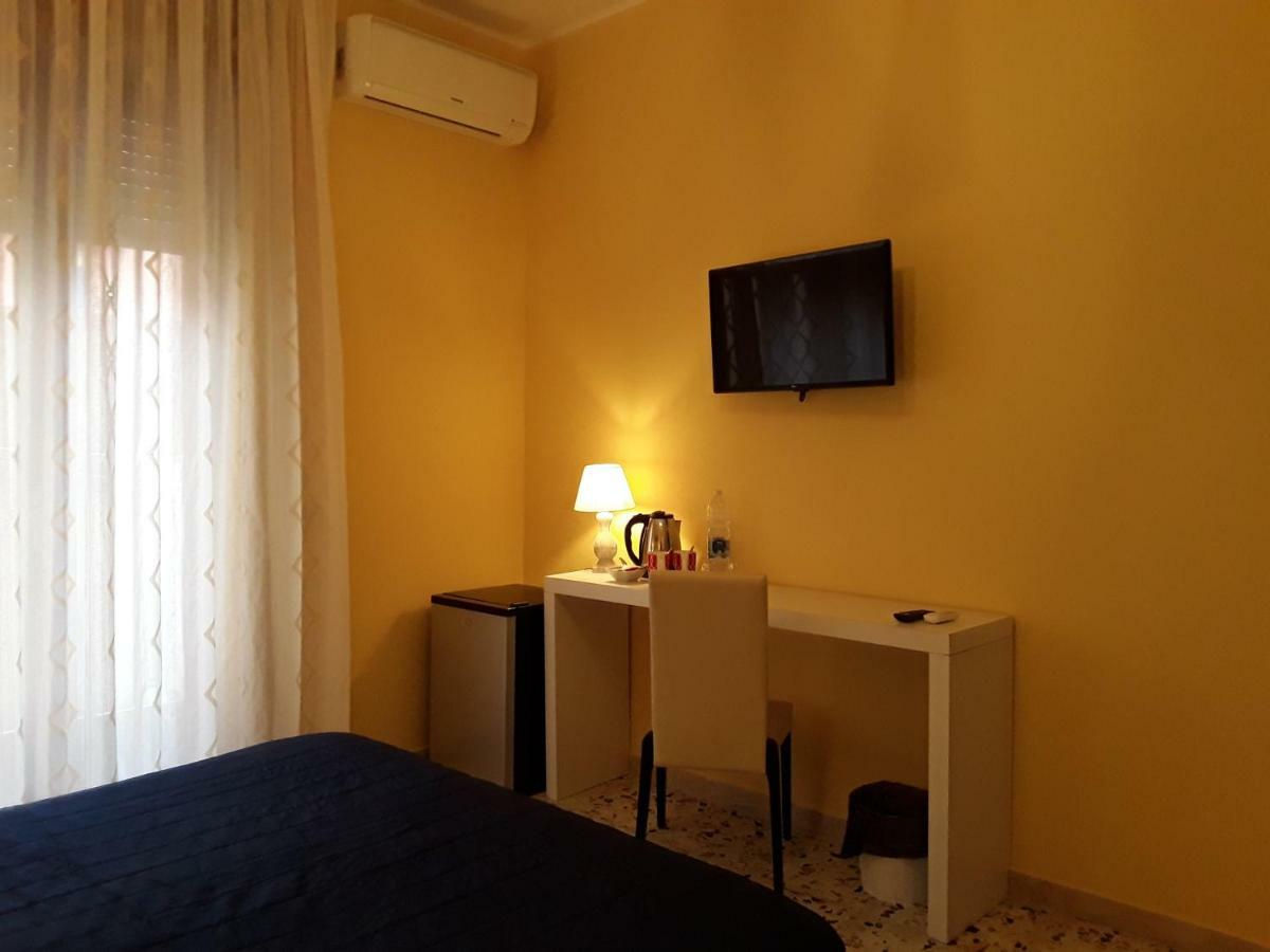 La Riviera Bed & Breakfast มิลาซโซ ภายนอก รูปภาพ